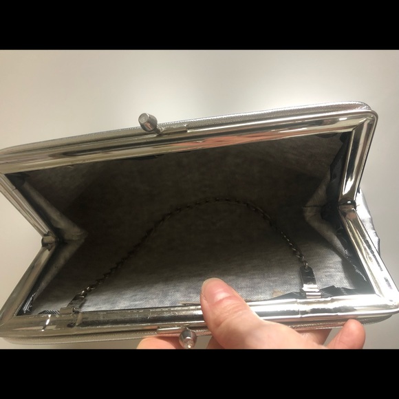 Set of 2 Clutch Purses - Picture 8 of 10